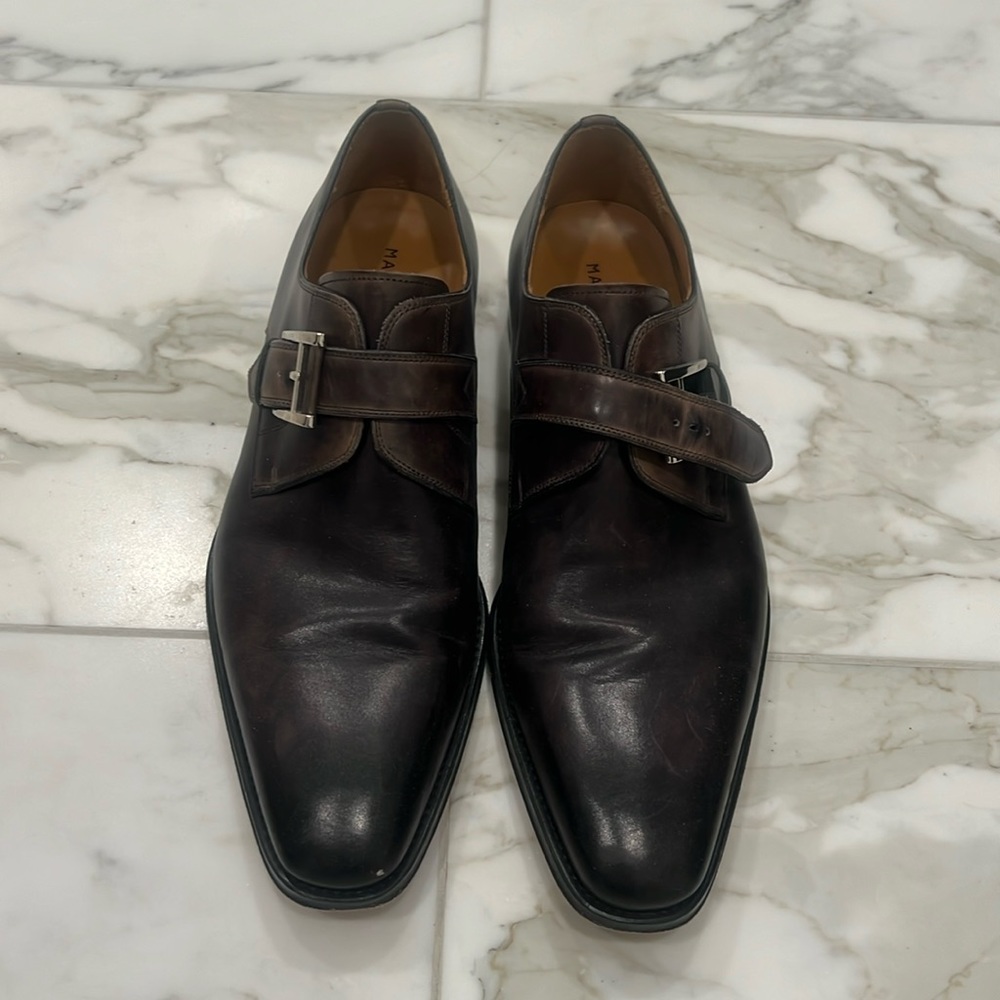 Magnanni size 10 men’s shoes. Made in Spain. Brown leather.